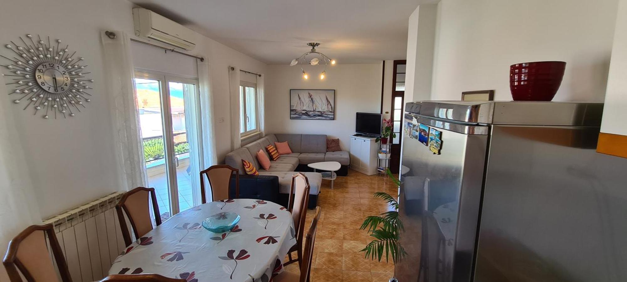 Apartment Sime Трогир Екстериор снимка
